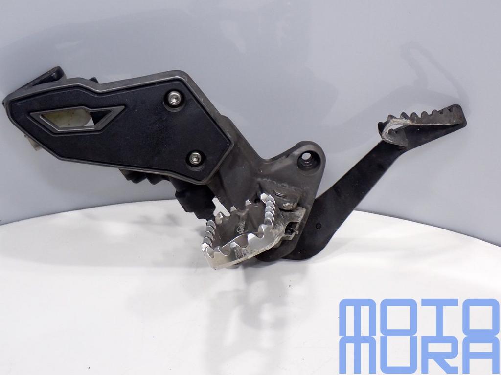 Voetsteun rechts voor Triumph Tiger 1200 Explorer XCA 2016 -, Motoren, Gebruikt, -, -, Ophalen of Verzenden