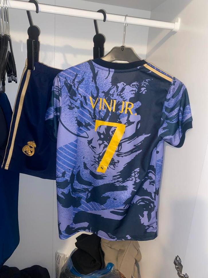 Real Madrid #7 Jersey Purple/Black Adidas – Size S, Sport en Fitness, Voetbal, Zo goed als nieuw, Set, Maat S, Ophalen of Verzenden