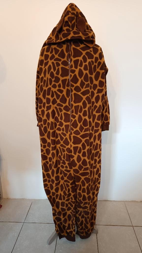 Pyjama girafe brun avec capuche, T.40/42 . 😍, Vêtements | Femmes, Pyjamas, Comme neuf, Taille 42/44 (L), Enlèvement ou Envoi