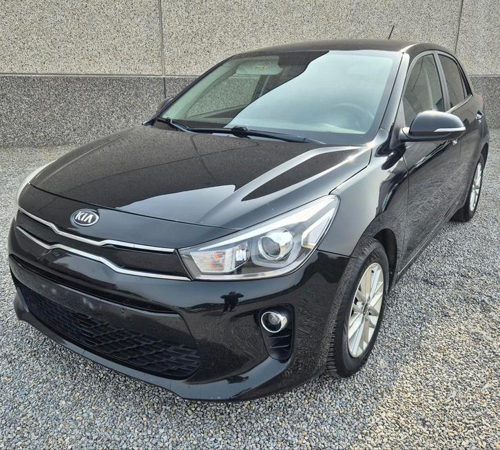 Kia rio 2017, Autos, Kia, Entreprise, Rio, ABS, Caméra de recul, Phares directionnels, Régulateur de distance, Air conditionné