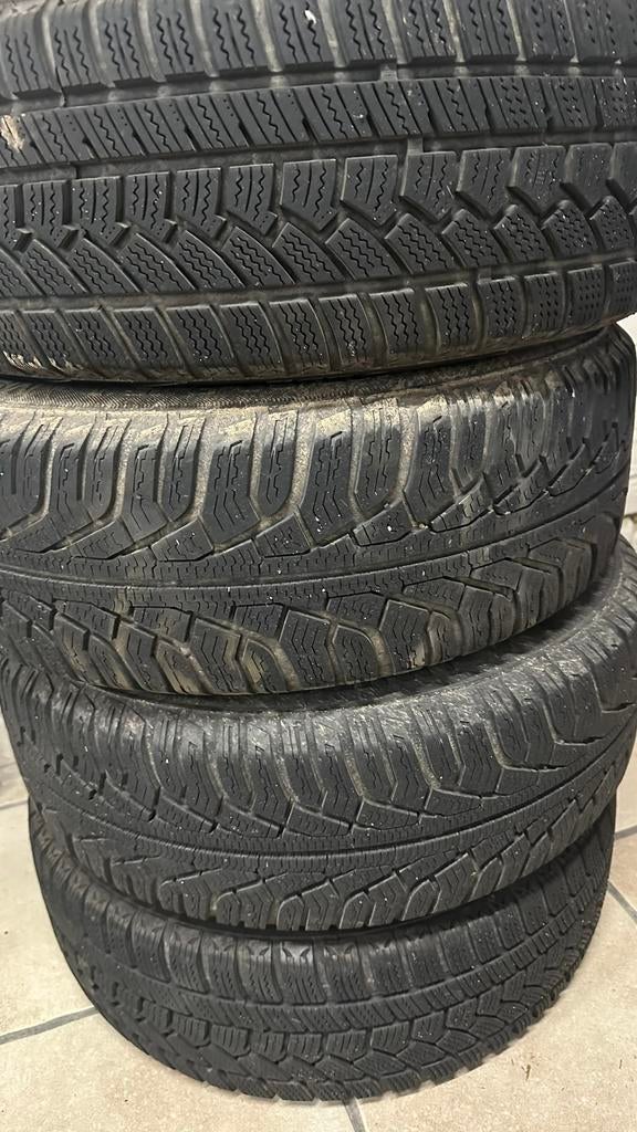 Pneus d'hiver Hifly Win-turi 212, Autos : Pièces & Accessoires, Pneus & Jantes, Enlèvement, Pneus hiver