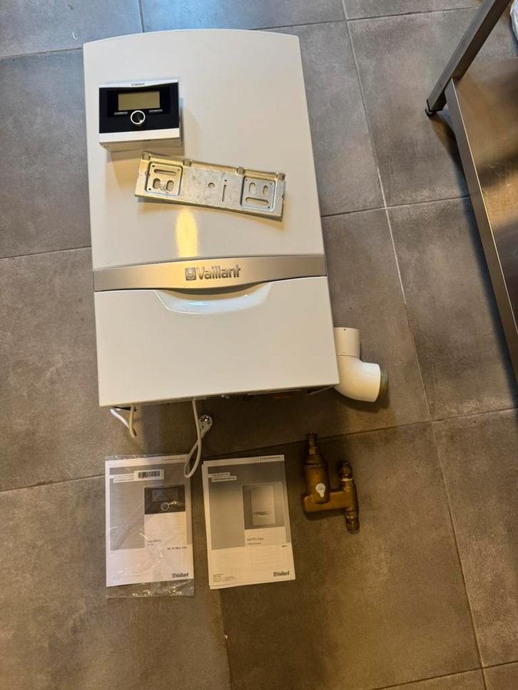 Vaillant ecotecplus vcw 296, Doe-het-zelf en Bouw, Chauffageketels en Boilers, Zo goed als nieuw, Ophalen of Verzenden