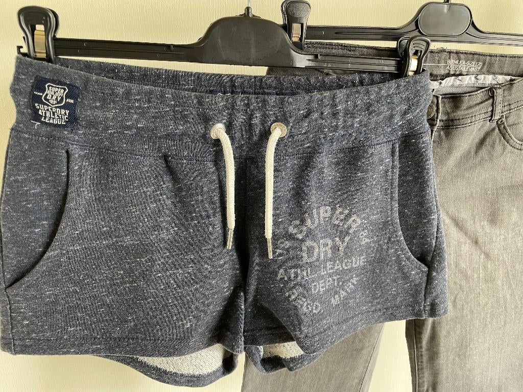 Short Superdry XS - GRATIS grijze broek JBC, Gris, Superdry, Taille 36 (S), Comme neuf
