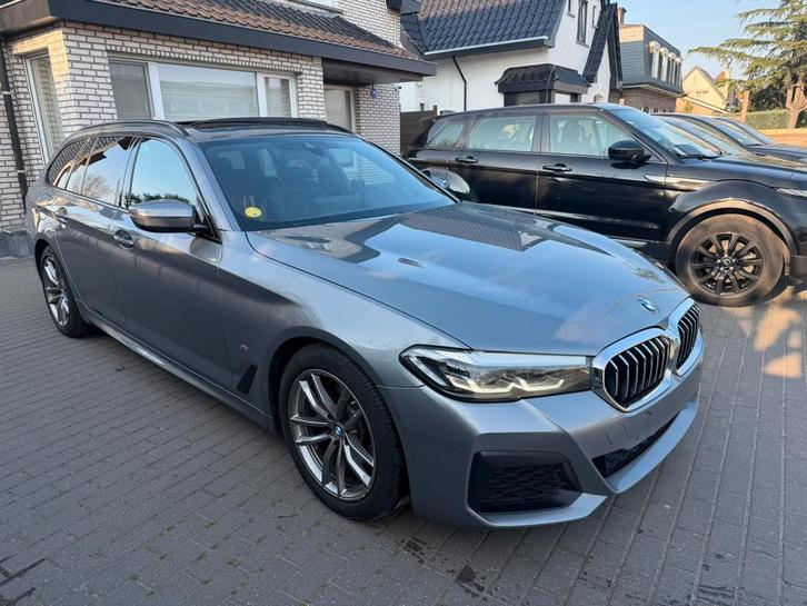 BMW 520D M-Pack 2023 Xenon*Pano*Keyless*Camera*Memory, Auto's, BMW, Bedrijf, Te koop, 5 Reeks, ABS, Achteruitrijcamera, Adaptieve lichten