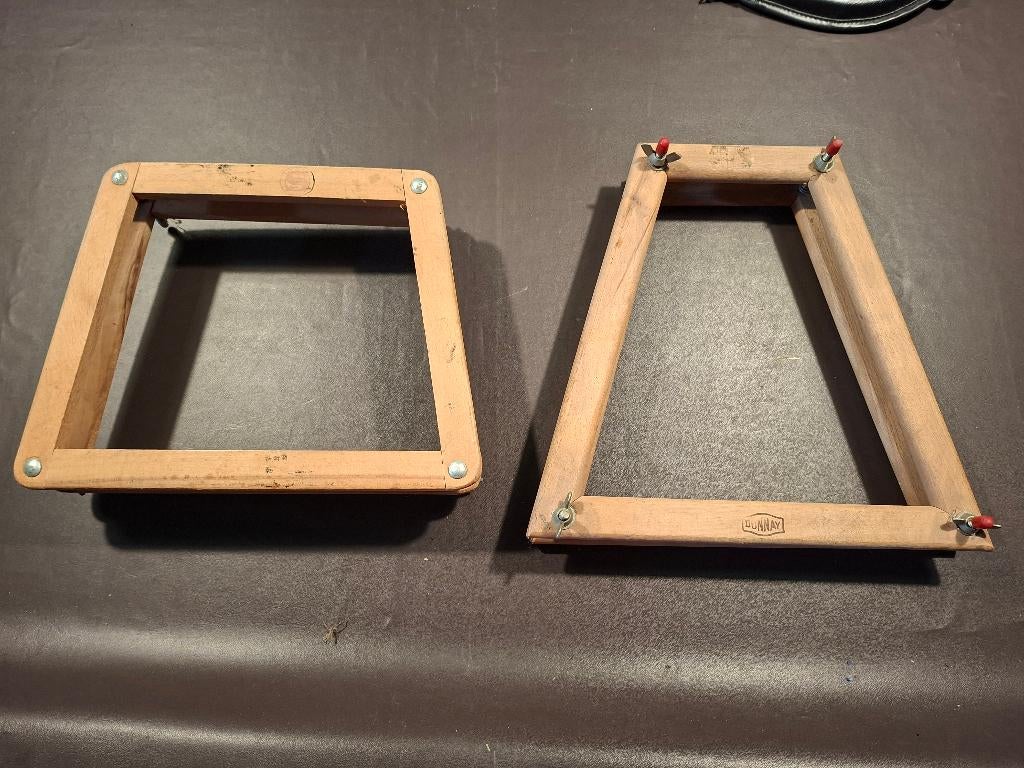 2 tendeurs de raquettes de tennis en bois, Sports & Fitness, Tennis, Enlèvement ou Envoi, Comme neuf, Autres types, Autres marques