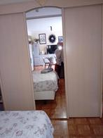 Garde robe 3 portes ️ tables de nuit à donner, Enlèvement