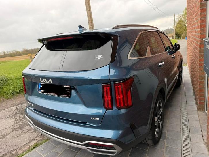 Kia Sorento 1.6 HEV PACE 4WD AUTO (38825€ pour France), Autos, Kia, Particulier, Sorento, Caméra 360°, 4x4, ABS, Caméra de recul