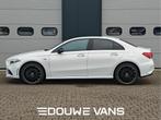 Mercedes-Benz A-Klasse 250e Sedan AMG Panorama Memory Night, Auto's, Mercedes-Benz, 4 deurs, Gebruikt, 4 cilinders, 15 kWh