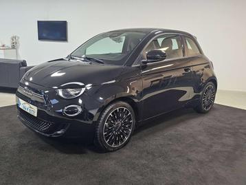 Fiat 500E 42 kWh Icon *9.950 km* 5j Garantie -BTW AFTREKBAAR beschikbaar voor biedingen