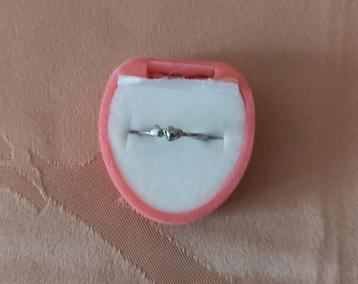 Kinder ring. beschikbaar voor biedingen