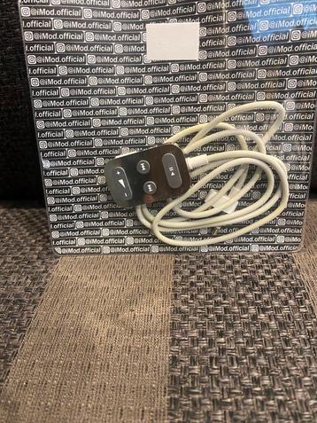 Apple iPod Radio Remote Model A1018 Als Nieuw beschikbaar voor biedingen