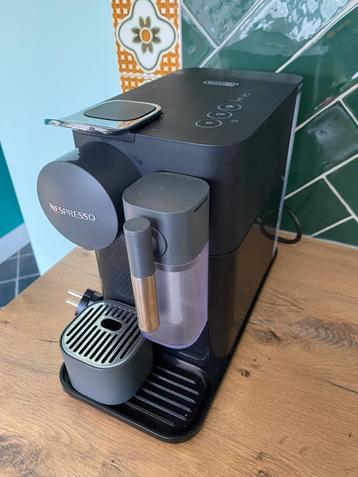 Nespresso machine, Machine à espresso, Réservoir d'eau amovible, Dosettes et capsules de café, Comme neuf