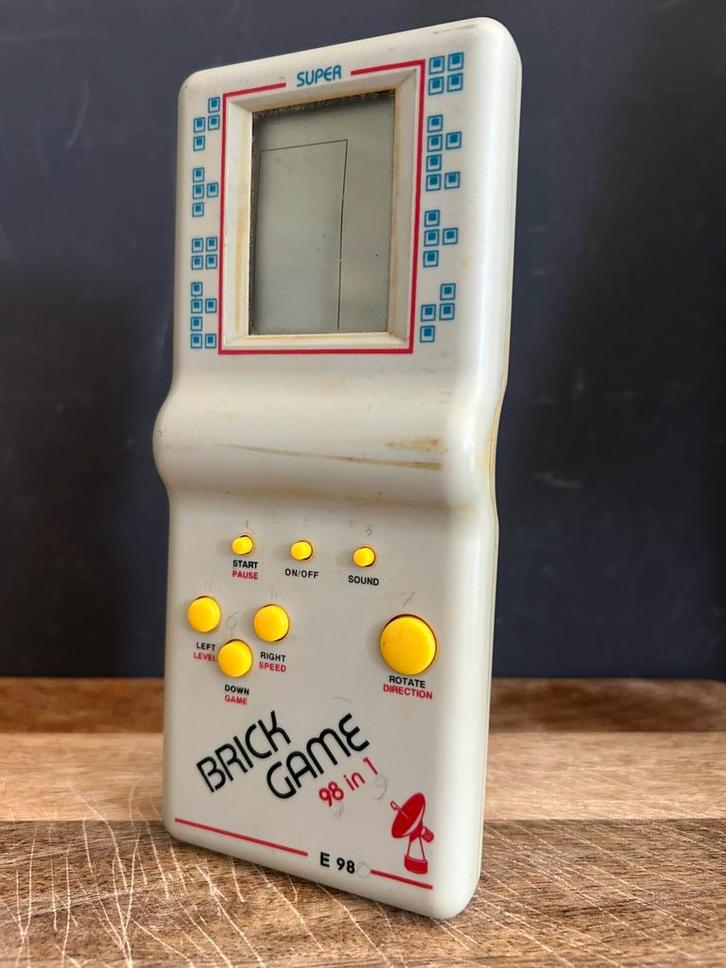 Brick Game E-98 handheld, Games en Spelcomputers, Spelcomputers | Nintendo Game Boy, Gebruikt, Overige modellen, Ophalen
