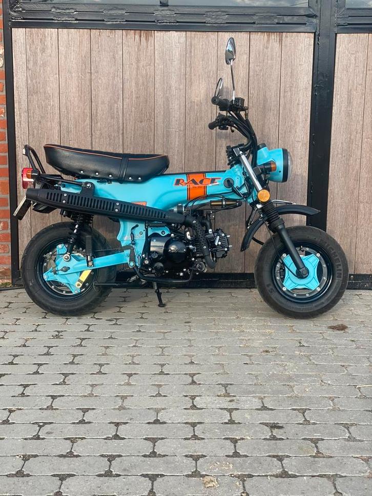 Dax brommer 50 cc, Fietsen en Brommers, Minibikes, Midibikes en Pitbikes, Zo goed als nieuw, Ophalen