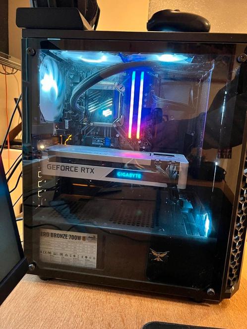 High-End Watergekoelde Gaming PC – Ryzen 7 3700X-RTX 3070, Computers en Software, Desktop Pc's, Zo goed als nieuw, 3 tot 4 Ghz