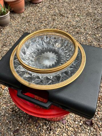 Saladekom met onderschotel vsl beschikbaar voor biedingen