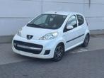 Peugeot 107 – 2012 – Benzine, Auto's, Voorwielaandrijving, Stof, Zwart, Wit
