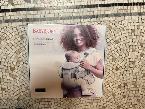 Porte-bébé Babybjörn One Air, Kinderen en Baby's, Babydragers en Draagdoeken, Zo goed als nieuw, Draagzak, Buik of Rug, Baby Björn