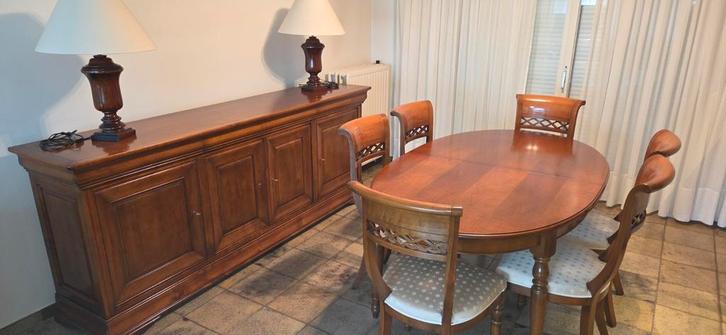 Prachtige  eetplaats en 2  Engelse stijl lampadaires, Huis en Inrichting, Complete eetkamers, Nieuw, 6 tot 8 stoelen, Ophalen