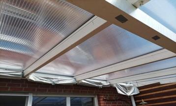 POLYCARBONAAT DUBBELWANDIGE PLATEN 300x210x1Cm Glashelder beschikbaar voor biedingen