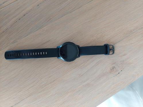 Garmin Vivoactive 4S, Handtassen en Accessoires, Sporthorloges, Zo goed als nieuw, iOS, Zwart, Afstand, Calorieverbanding, Conditie