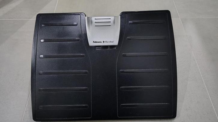Fellowes voetenbankje, Zakelijke goederen, Kantoor en Winkelinrichting | Kantoorartikelen, Overige typen, Gebruikt, Ophalen