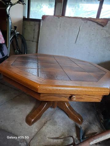 SALONTAFEL beschikbaar voor biedingen