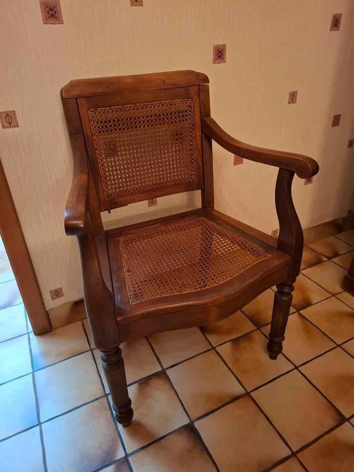 Chaise ancienne en bois – assise cannée à restaurer, Antiek en Kunst, Antiek | Meubels | Stoelen en Sofa's, Ophalen