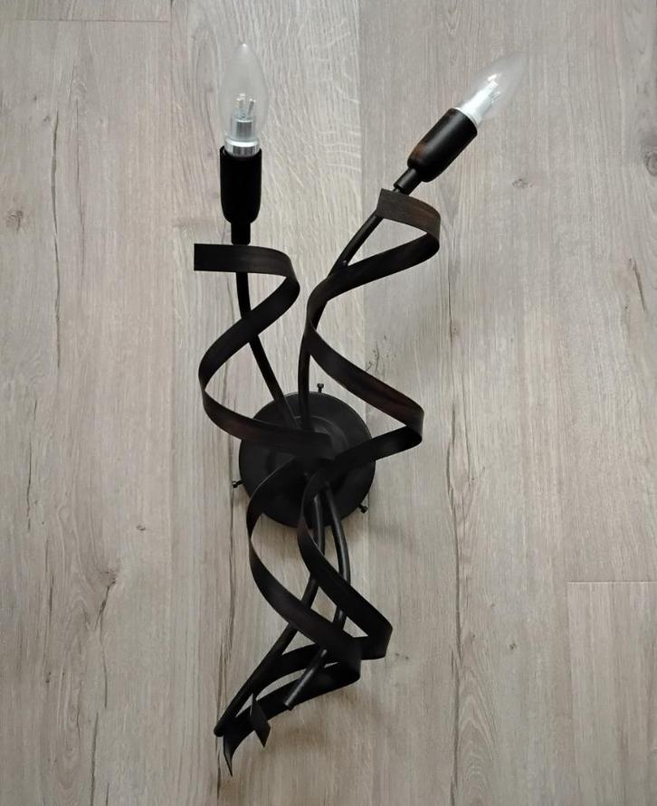 Wandlamp 2-lichts met led-lampen, Huis en Inrichting, Lampen | Wandlampen, Zo goed als nieuw, Metaal, Ophalen of Verzenden