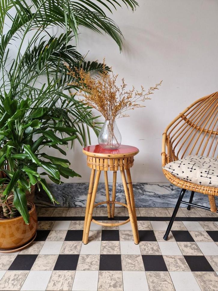 Vintage sixties rotan bijzettafeltje | plantentafeltje, Huis en Inrichting, Tafels | Bijzettafels, Ophalen