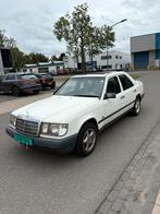 Mercedes 300e automaat 1985, Auto's, Mercedes-Benz, Automaat, Wit, Berline, Particulier
