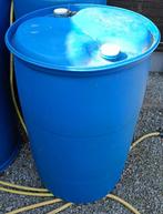 6 fûts bleus en polyéthylène haute densité de 200 litres, Enlèvement, Utilisé