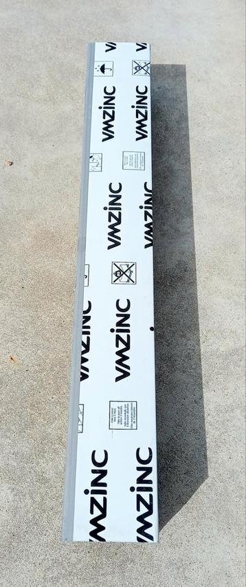 Pièce de nouveau tuyau de drainage carré en ZINC. L. 71 cm. 