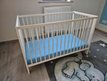 Babybedje ledikant te koop  beschikbaar voor biedingen