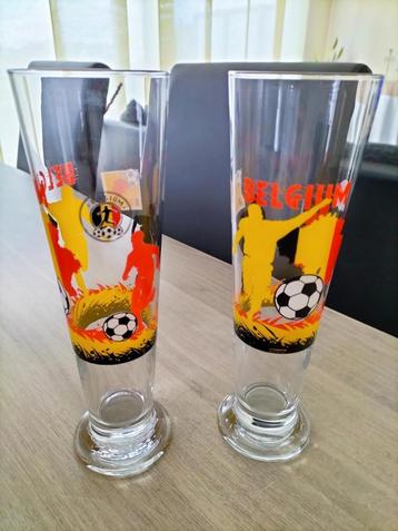 2x grote longdrinkglazen 'Rode Duivels' 23cm beschikbaar voor biedingen