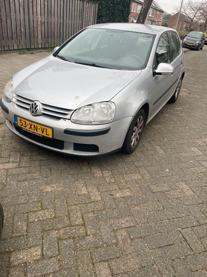 Golf 5 2007 facelift model airco navigatie, Autos, Volkswagen, Particulier, Golf, Attache-remorque, Essence, Boîte manuelle, Enlèvement