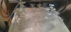 Lot de verres anciens + 2 carafes, Ophalen