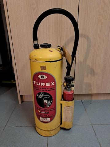 Vintage Turex brandblusser beschikbaar voor biedingen
