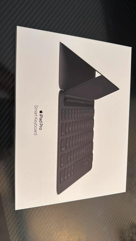 Apple Smart nieuw nooit gebruikt nieuwprijs 349€, Informatique & Logiciels, Apple iPad Tablettes, Noir, Enlèvement