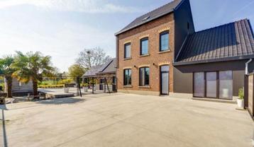 Groot huis te koop Asse beschikbaar voor biedingen