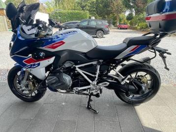 BMW R 1250 RS StyleSport 3Pakket ! Akrapovic +Koffer ! 2023 beschikbaar voor biedingen