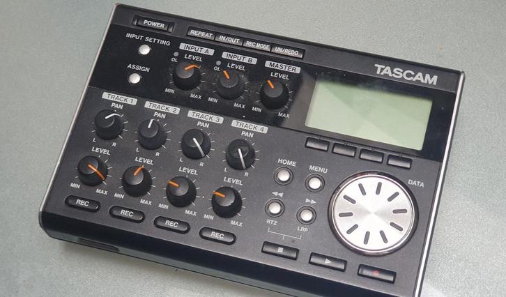 TASCAM DP-004, TV, Hi-fi & Vidéo, Appareils professionnels, Comme neuf, Audio, Enlèvement ou Envoi