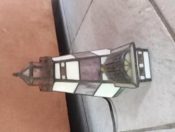 Phare avec lumières allumées, Enlèvement