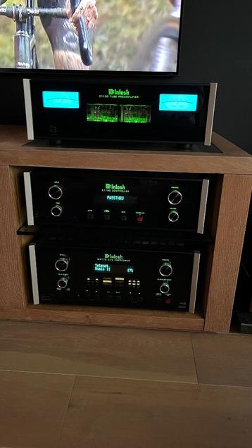McIntosh C1100 voorversterker beschikbaar voor biedingen