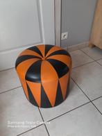 POUF vintage - en orange et noir, Huis en Inrichting, Zitzakken, Ophalen, Zwart, Zitzak