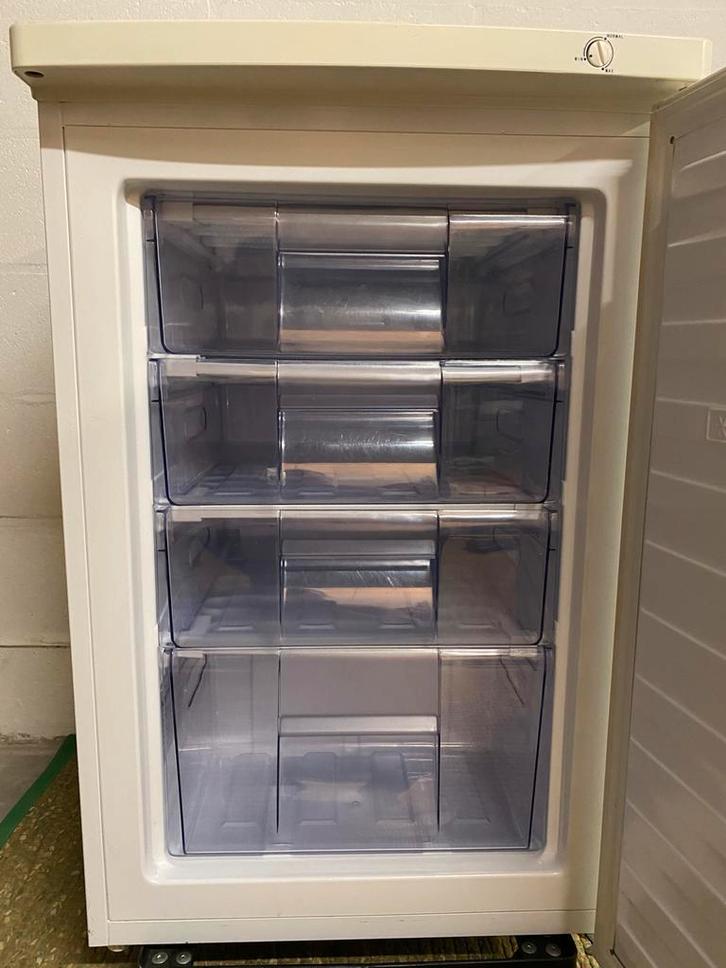 Diepvriezer tafelmodel Whirlpool met doorzichtige schuiven, Elektronische apparatuur, Vriezers en Diepvrieskisten, Gebruikt, Vrijstaand