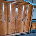 Armoire avec armoire à glace, Enlèvement