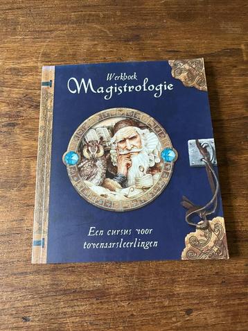 Werkboek magistrologie : een cursus voor tovenaarsleerlingen, Enlèvement, Neuf
