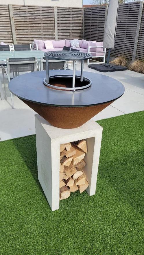 Steel and Stone BBQ, Tuin en Terras, Houtskoolbarbecues, Nieuw, Ophalen