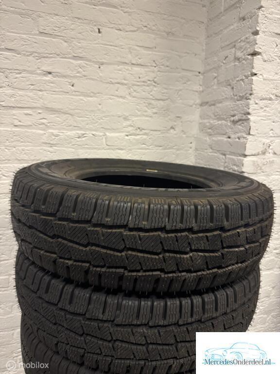 205/75/16 C 110/108 Michelin Agilis Alpin Winterband, Auto-onderdelen, Banden en Velgen, Band(en), Winterbanden, Gebruikt, Ophalen of Verzenden